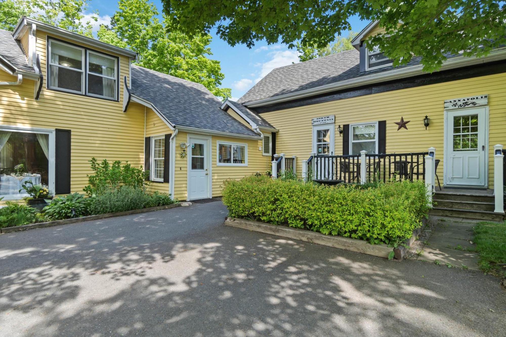 Farmhouse Inn B&B Canning Exterior photo